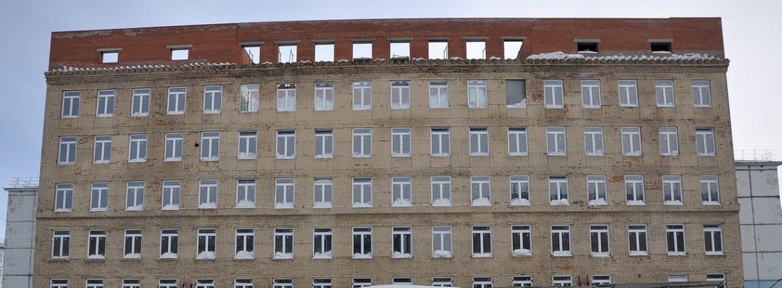 На реконструкцию здания по улице Ленинградской, 7а, мэрия Норильска заключит новый контракт