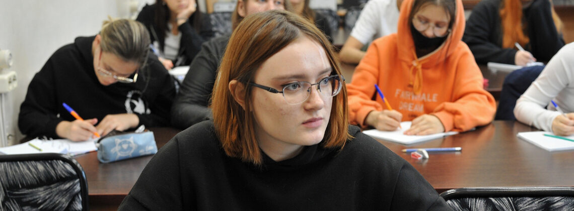 Студенты российских вузов смогут стать школьными учителями