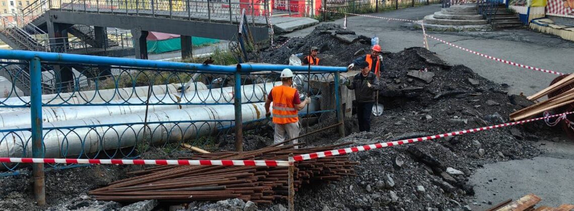 В коллекторе на улице Комсомольской меняют трубопровод