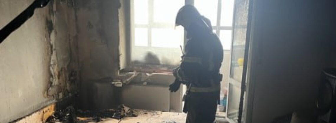 В квартире на Солнечном проезде произошел пожар