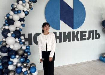 Хотела обрести уверенность в себе, а стала артисткой театра