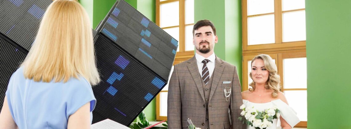 На вершине «Башни» прозвучало первое «Горько!»