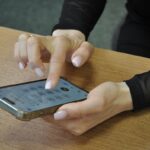 Мошенники маскируются под сотрудников пенсионных фондов и выманивают накопления россиян