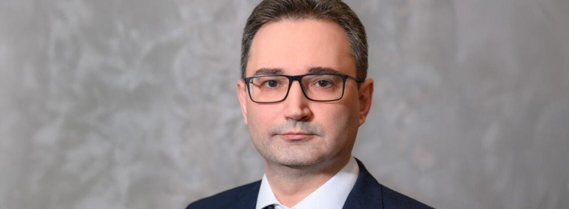 Вице-президент, директор ЗФ «Норникеля» Александр Леонов поздравил норильчан с Днём города, Днём Компании и Днём металлурга