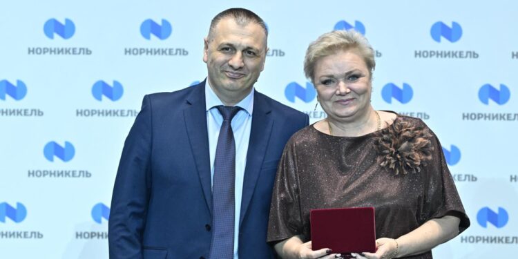 Норильские металлурги работают в экстремальных условиях Арктики, и труд их сродни подвигу