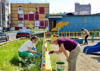 Детские площадки сделали более безопасными в Норильске