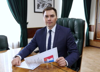Глава города Норильска Дмитрий Карасёв поздравил жителей с Днём шахтёра