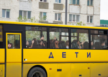 Правила перевозки групп детей ужесточат с 1 сентября
