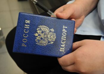 Юрист разъяснил, какие отметки в паспорте можно ставить по желанию