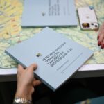 Каталог негативов Николая Урванцева и сборник рукописей Витольда Непокойчицкого попали на Сахалин