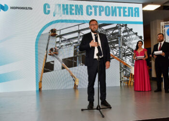 Специалистов Заполярного филиала «Норникеля» наградили в преддверии Дня строителя
