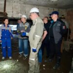Глава Норильска проверил работы по сохранению исторических домов на Ленинском проспекте