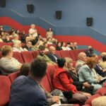 Автобусы, вывоз мусора и освещение: о чём жители Талнаха спросили главу города