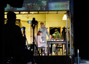 Хореографический эскиз и премьера спектакля «Медовый месяц в «Кукольном доме» прошли с аншлагом и эмоциями