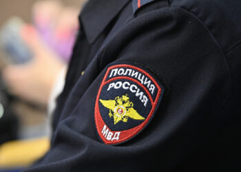 Норильчанин стрелял из пневматики в сторону детей и напал на полицейского