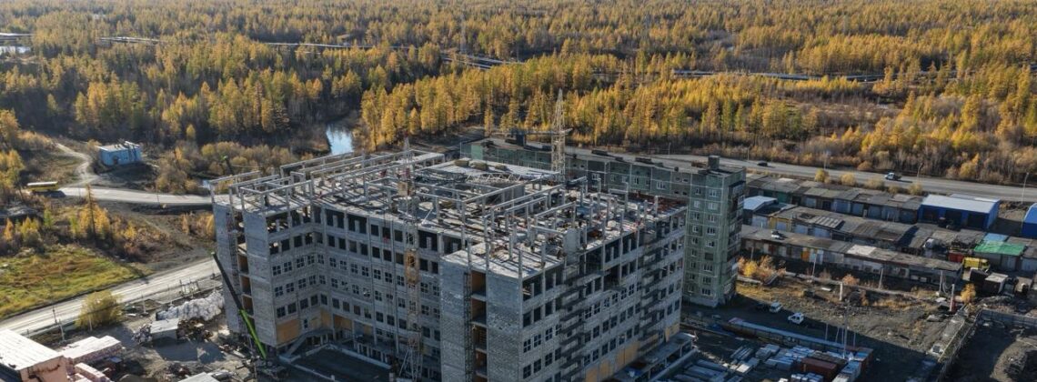 За лето поликлиника в Талнахе выросла на четыре этажа