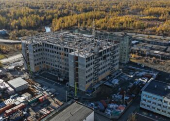 За лето поликлиника в Талнахе выросла на четыре этажа