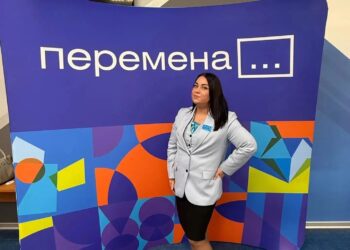 Учитель из Норильска придумала приложение для педагогов и освоила стендап