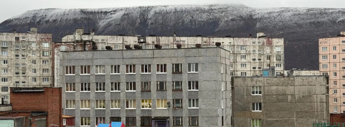 Норильчан ждут хмурые выходные с мокрым снегом и сильным ветром
