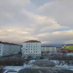 Норильск превратился в каток: выходные обещают быть снежными и ветреными