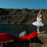 Фотопроект норильского фотографа Марии Эспок с балериной из Петербурга отметили на портале «Сноб»