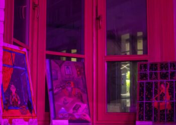Редактор Афиши «Северного города» приняла участие в квартирнике «Окна»