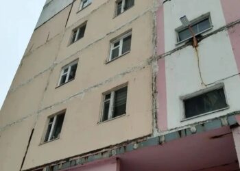 Провал грунта выявили в подполье дома на улице Норильской