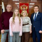 Супругам из Норильска с 43-летним стажем вручили медаль «За любовь и верность»