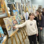 Выставка учеников Норильской «художки» открылась в Минусинске